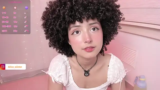 Snapshot of Alice_winter_ chatting on July 2, 11:22 pm Alice winter online show from July 2, 11:22 pm