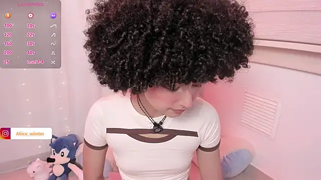 Snapshot of Alice_winter_ chatting on July 3, 11:11 pm Alice winter online show from July 3, 11:11 pm