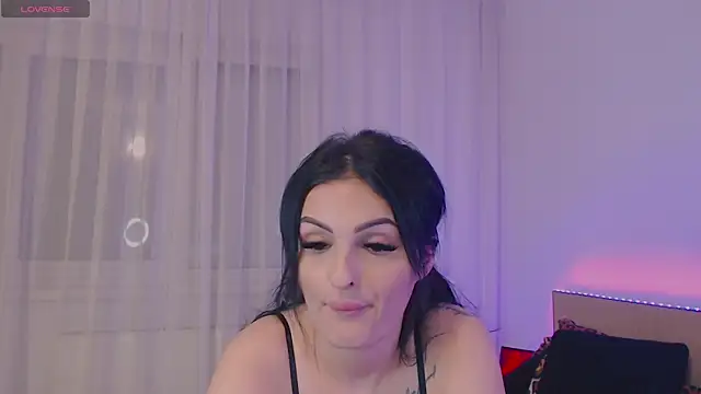 Snapshot of jesselines_ chatting on November 18, 7:40 pm jesselines online show from November 18, 7:40 pm