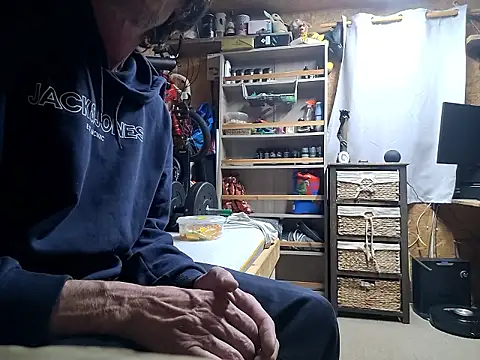 daiwantu online show from October 2, 11:45 pm