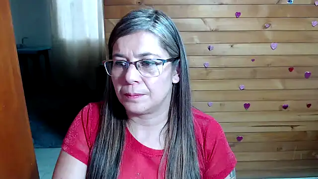 Snapshot of lilisa777 chatting on November 19, 10:10 pm lilisa777 online show from November 19, 10:10 pm