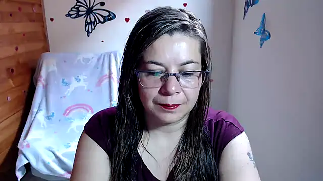 Snapshot of lilisa777 chatting on December 5, 6:48 pm lilisa777 online show from December 5, 6:48 pm