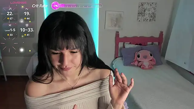 cute roxy online show from January 31, 2:04 am