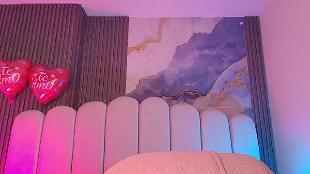 hot dione online show from February 23, 7:22 pm