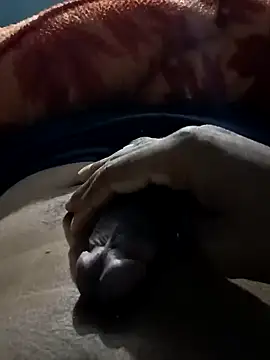 Snapshot of _devildick chatting on December 12, 5:37 pm devildick online show from December 12, 5:37 pm