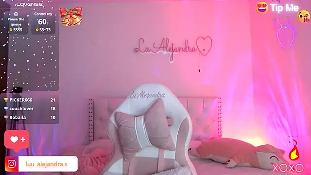 alee lenoxx online show from December 30, 7:26 am