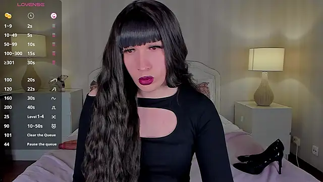 Snapshot of valeriasecret chatting on December 23, 5:06 am valeriasecret online show from December 23, 5:06 am