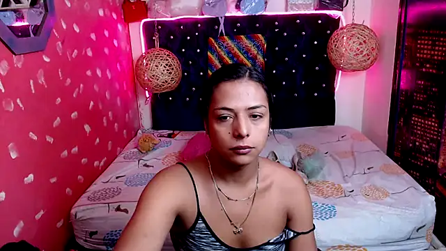 EmilyTsSweet online show from January 21, 2:05 pm
