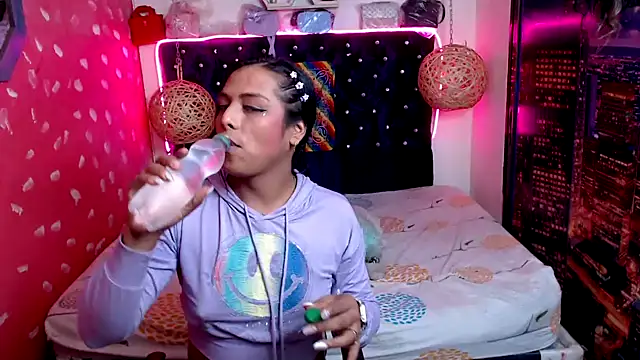 EmilyTsSweet online show from January 28, 7:32 pm