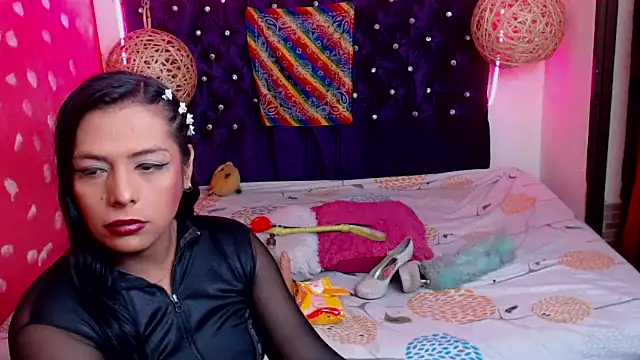 EmilyTsSweet online show from February 12, 6:19 pm