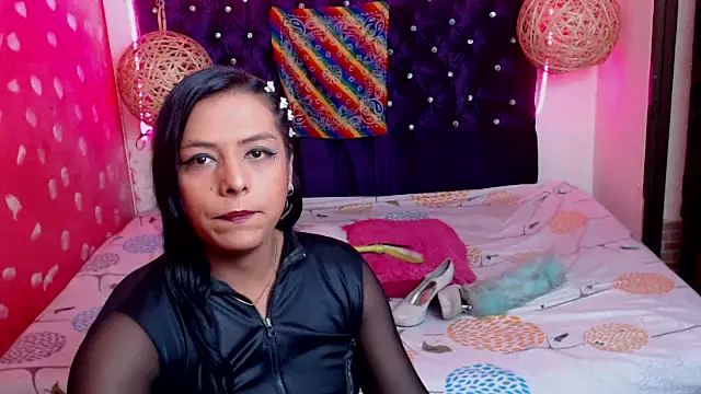 EmilyTsSweet online show from February 12, 9:22 pm