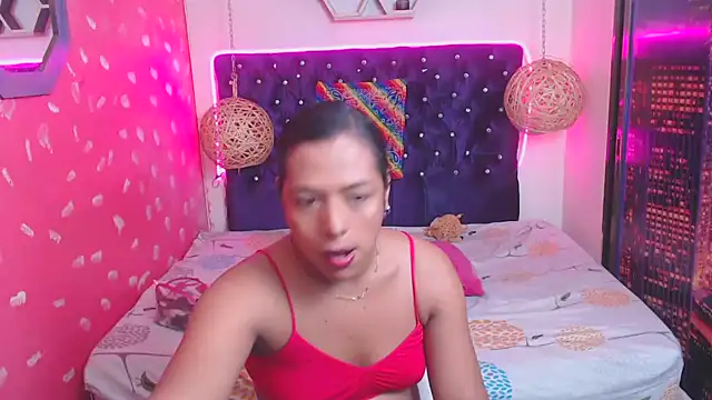 EmilyTsSweet online show from February 14, 2:12 pm