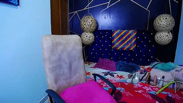 EmilyTsSweet online show from March 12, 5:07 pm