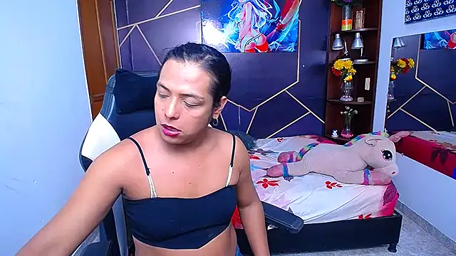 EmilyTsSweet online show from October 6, 2:14 pm