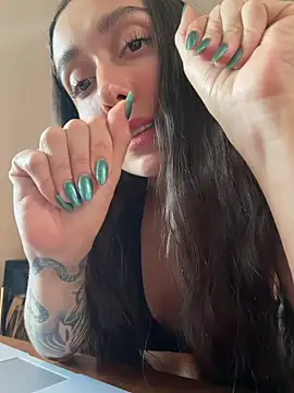 emiliasommer online show from July 9, 1:26 pm