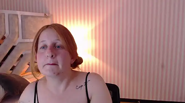 Snapshot of ViioletaMora chatting on January 22, 10:59 pm ViioletaMora online show from January 22, 10:59 pm