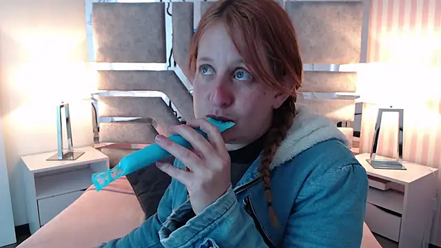 Snapshot of ViioletaMora chatting on January 27, 7:35 pm ViioletaMora online show from January 27, 7:35 pm