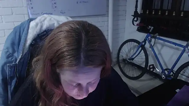 Snapshot of ViioletaMora chatting on February 6, 11:15 pm ViioletaMora online show from February 6, 11:15 pm