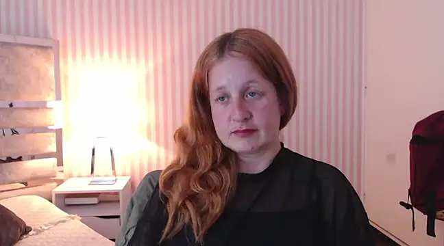 Snapshot of ViioletaMora chatting on February 9, 11:15 pm ViioletaMora online show from February 9, 11:15 pm