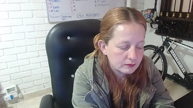 Snapshot of ViioletaMora chatting on February 14, 9:53 pm ViioletaMora online show from February 14, 9:53 pm