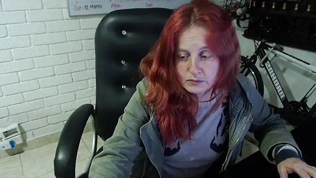 Snapshot of ViioletaMora chatting on March 7, 10:56 am ViioletaMora online show from March 7, 10:56 am