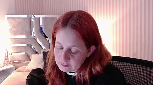 Snapshot of ViioletaMora chatting on March 11, 2:21 am ViioletaMora online show from March 11, 2:21 am