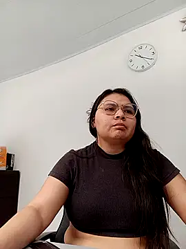 Snapshot of alice_love052 chatting on October 24, 3:19 pm alice love052 online show from October 24, 3:19 pm