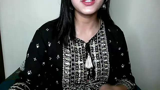 Snapshot of Princess_noorjahan chatting on December 27, 9:11 pm Princess noorjahan online show from December 27, 9:11 pm