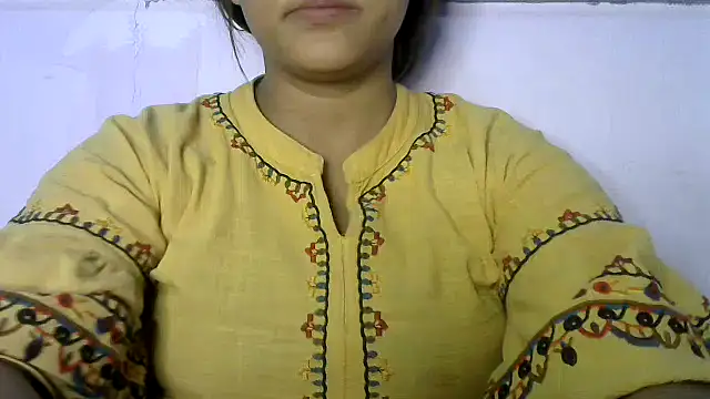 Snapshot of Princess_noorjahan chatting on November 9, 9:40 am Princess noorjahan online show from November 9, 9:40 am