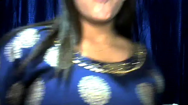 Snapshot of Princess_noorjahan chatting on November 10, 12:15 pm Princess noorjahan online show from November 10, 12:15 pm