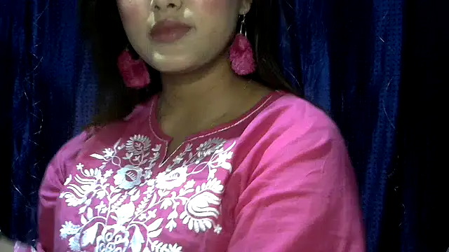 Snapshot of Princess_noorjahan chatting on January 12, 3:17 pm Princess noorjahan online show from January 12, 3:17 pm