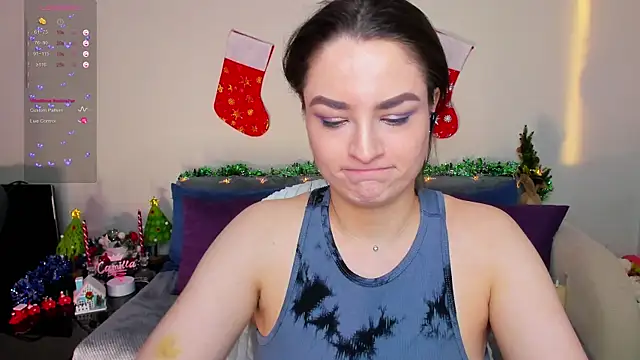 Snapshot of Camilla__one__ chatting on December 30, 8:54 am Camilla one online show from December 30, 8:54 am