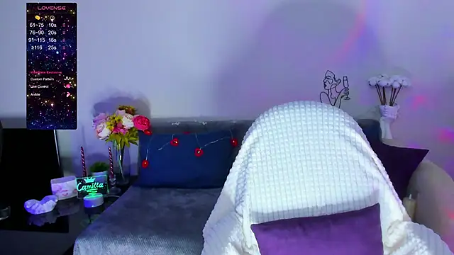 Snapshot of Camilla__one__ chatting on January 23, 7:43 am Camilla one online show from January 23, 7:43 am