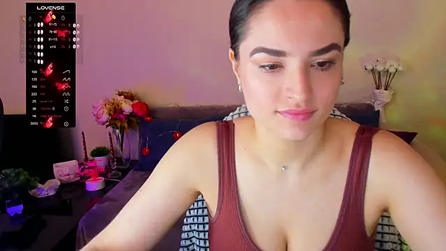 Snapshot of Camilla__one__ chatting on February 5, 4:59 am Camilla one online show from February 5, 4:59 am