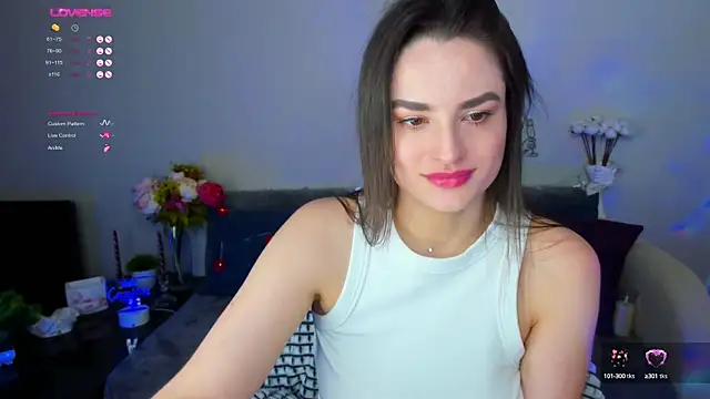 Snapshot of Camilla__one__ chatting on February 10, 8:09 am Camilla one online show from February 10, 8:09 am