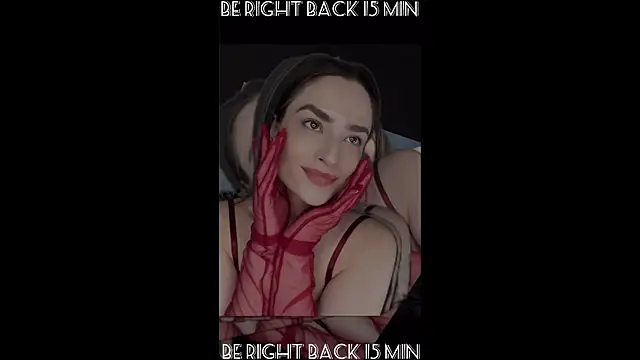 Snapshot of Camilla__one__ chatting on November 10, 1:04 am Camilla one online show from November 10, 1:04 am