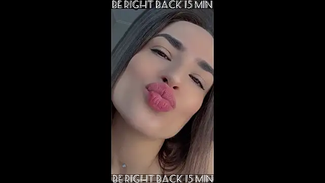 Snapshot of Camilla__one__ chatting on November 12, 1:28 am Camilla one online show from November 12, 1:28 am