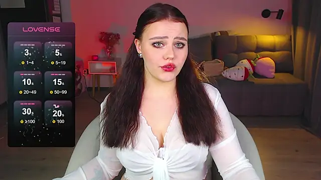 Snapshot of sensual_me chatting on December 23, 3:33 pm sensual me online show from December 23, 3:33 pm