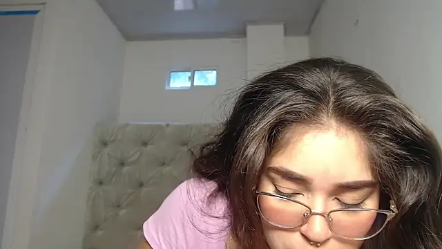 Melody phillips2 online show from October 16, 3:35 pm