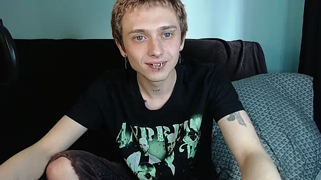 axxxturel online show from December 4, 12:36 pm