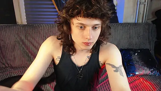 Snapshot of axxxturel chatting on April 15, 7:10 pm axxxturel online show from April 15, 7:10 pm