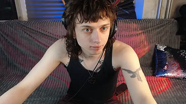 Snapshot of axxxturel chatting on April 20, 2:53 pm axxxturel online show from April 20, 2:53 pm