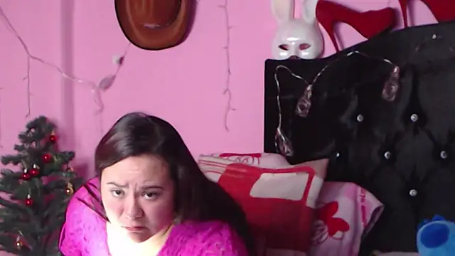 NikkiRous  online show from January 11, 4:36 pm