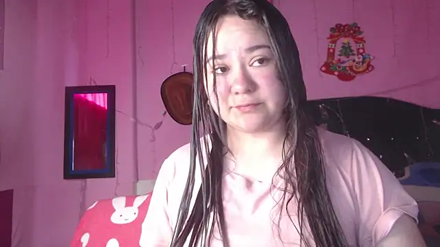 NikkiRous  online show from October 12, 1:43 pm