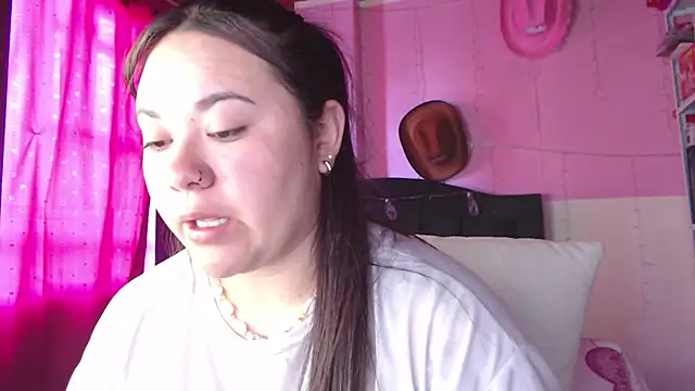 NikkiRous  online show from January 17, 2:11 pm