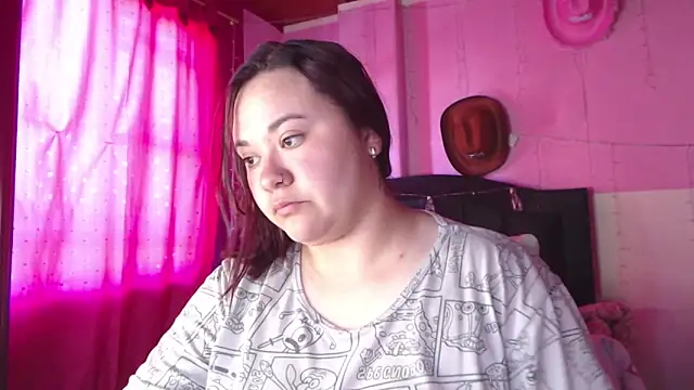 NikkiRous  online show from February 10, 1:15 pm