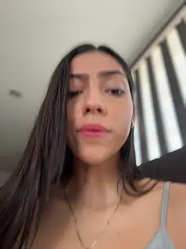 Snapshot of Ema_azel chatting on April 19, 2:16 pm Ema azel online show from April 19, 2:16 pm