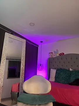 Snapshot of miaromanove_ss chatting on February 26, 3:27 am miaromanove ss online show from February 26, 3:27 am