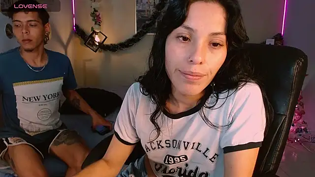KokoAndRin online show from December 5, 6:44 pm