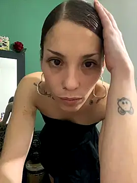 KokoAndRin online show from November 7, 8:31 pm